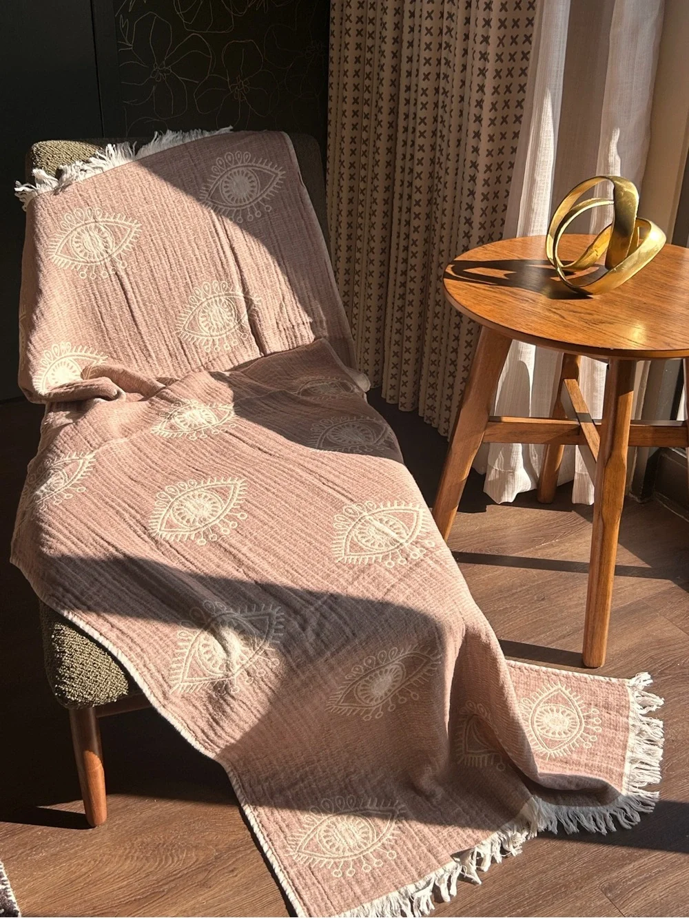 Woven Never Printed Luxury M Fabulous Eyes 100% Turkish Cotton Towel NEW